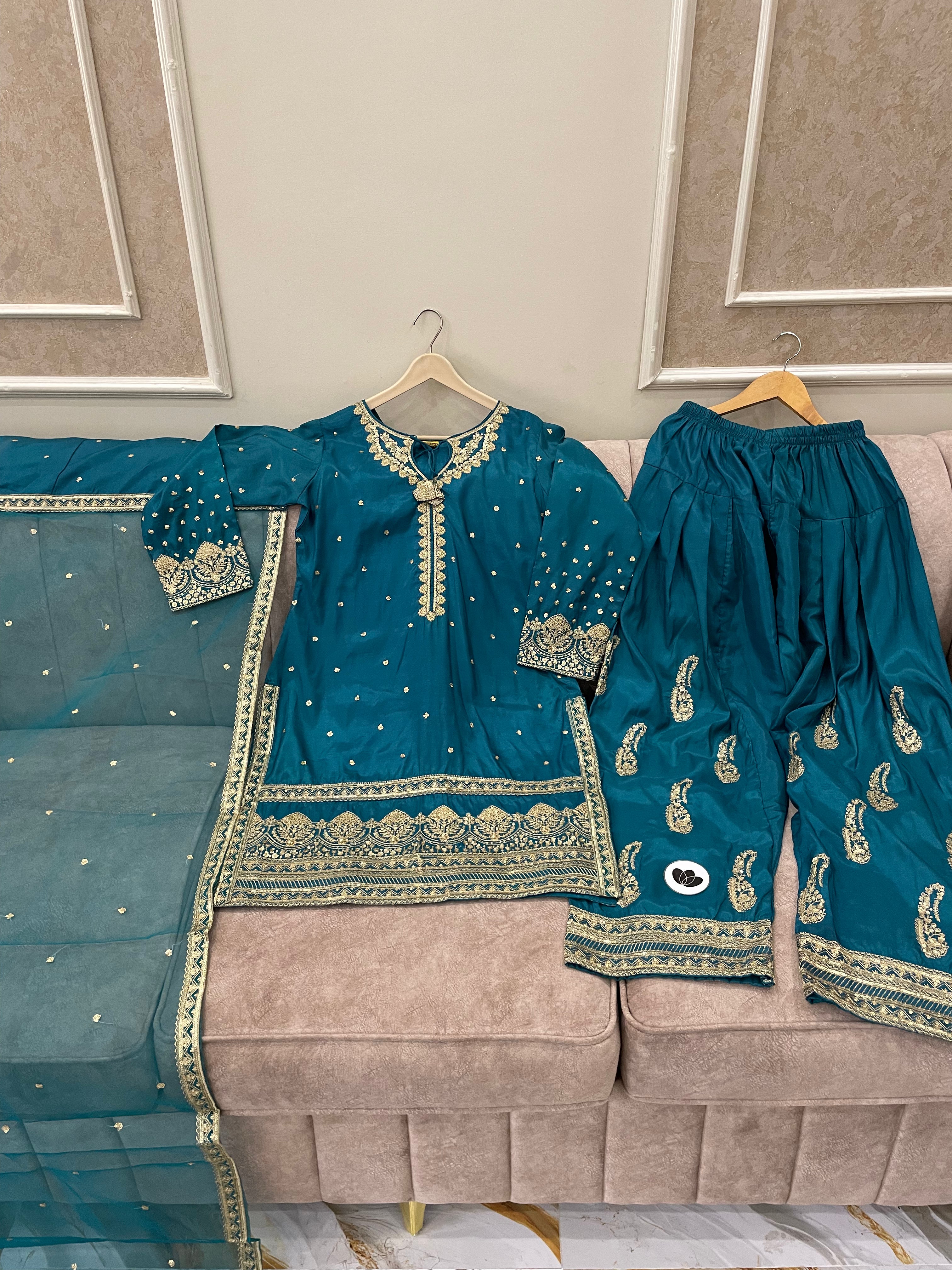 Cotton Silk Farshi Shalwar (3pc) - BU10055