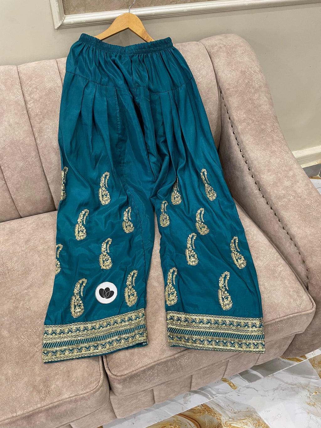 Cotton Silk Farshi Shalwar (3pc) - BU10055